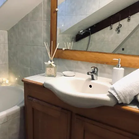 LE NORDIQUE Centre Tarbes, épuré, 2-4 pers, WIFI Appartement