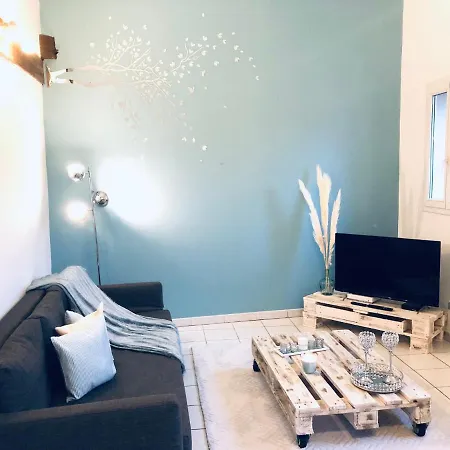 LE NORDIQUE Centre Tarbes, épuré, 2-4 pers, WIFI Tarbes
